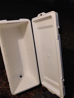 Huge 152 Quart Ice Chest 