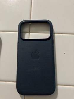 Apple iPhone 17 pro tech woven case