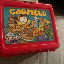 1978 Vintage  Garfield Thermos Lunch Box 