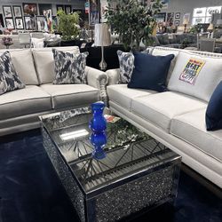 Stunning Sofa Loveseat! $1,999! Easy Financing! 🩷✅🚨 