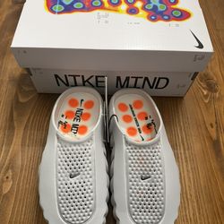 Nike Mind 001