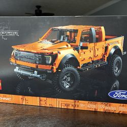 Lego Technic Ford F-150 Raptor 42126