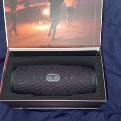 CHARGE 4 SPEAKER