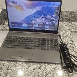 HP Laptop 15.6"
