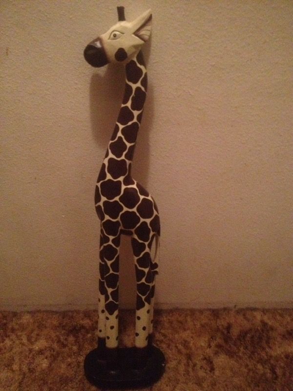 Wood tribal giraffe sculpture