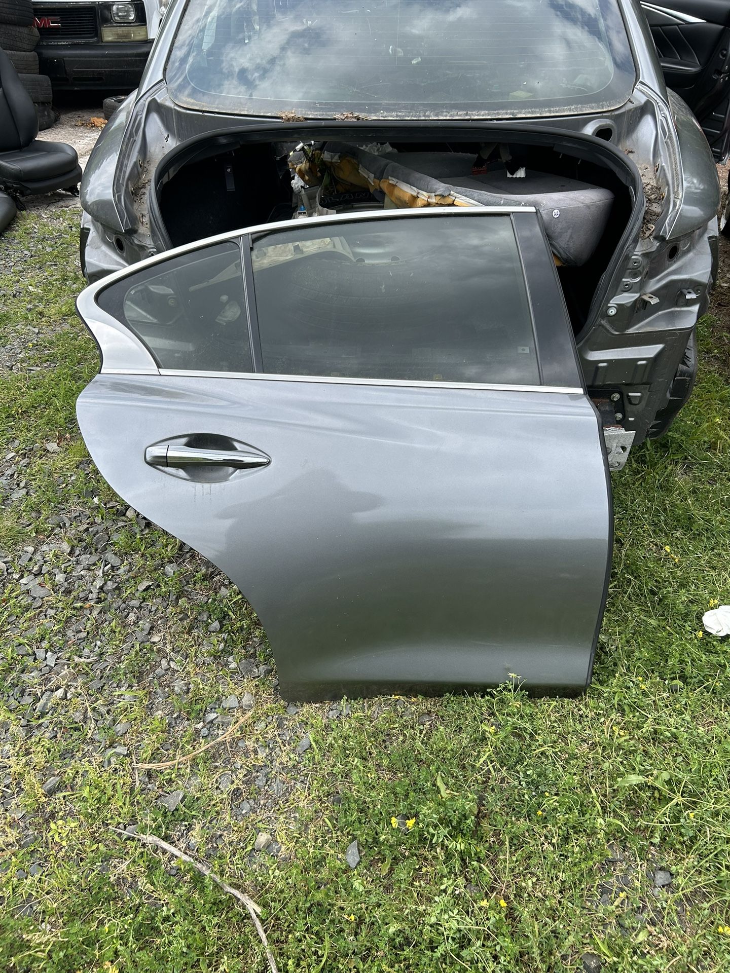 14-24 INFINITI Q50 PASSENGER REAR DOOR