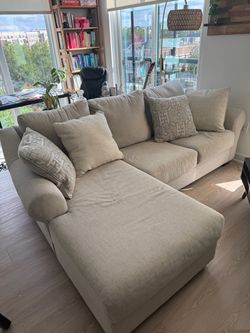 Sectional couch