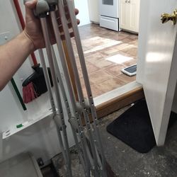 Crutches 