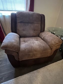 Super Comfy Recliner