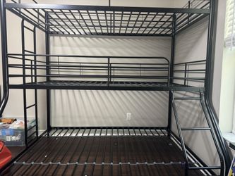 Triple Twin Bunk Bed full on bottom