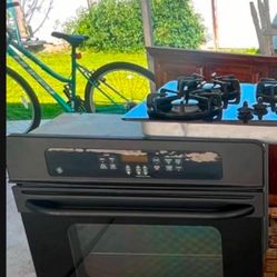 GE Electric Oven Like New