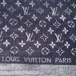 Louis Vuitton scarf
