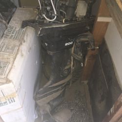 20 Hp Mercury Outboard With Good Prop