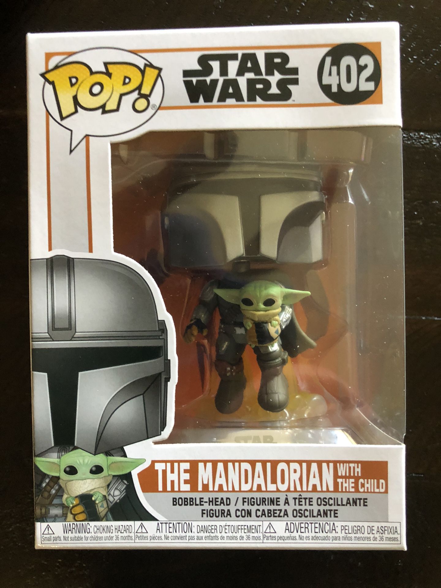 FUNKO POP THE MANDALORIAN WITH THE CHILD 402