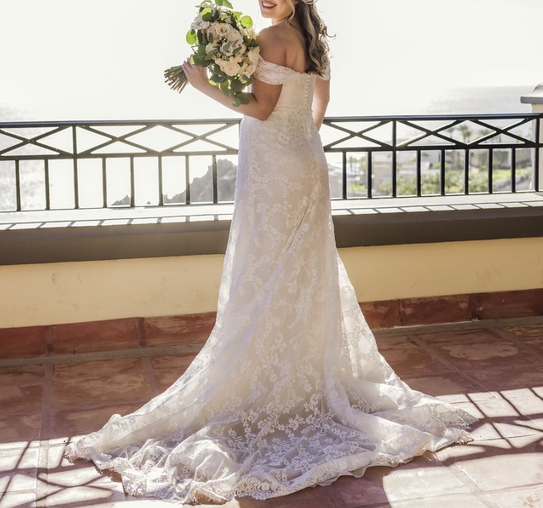 Pronovias Wedding Dress
