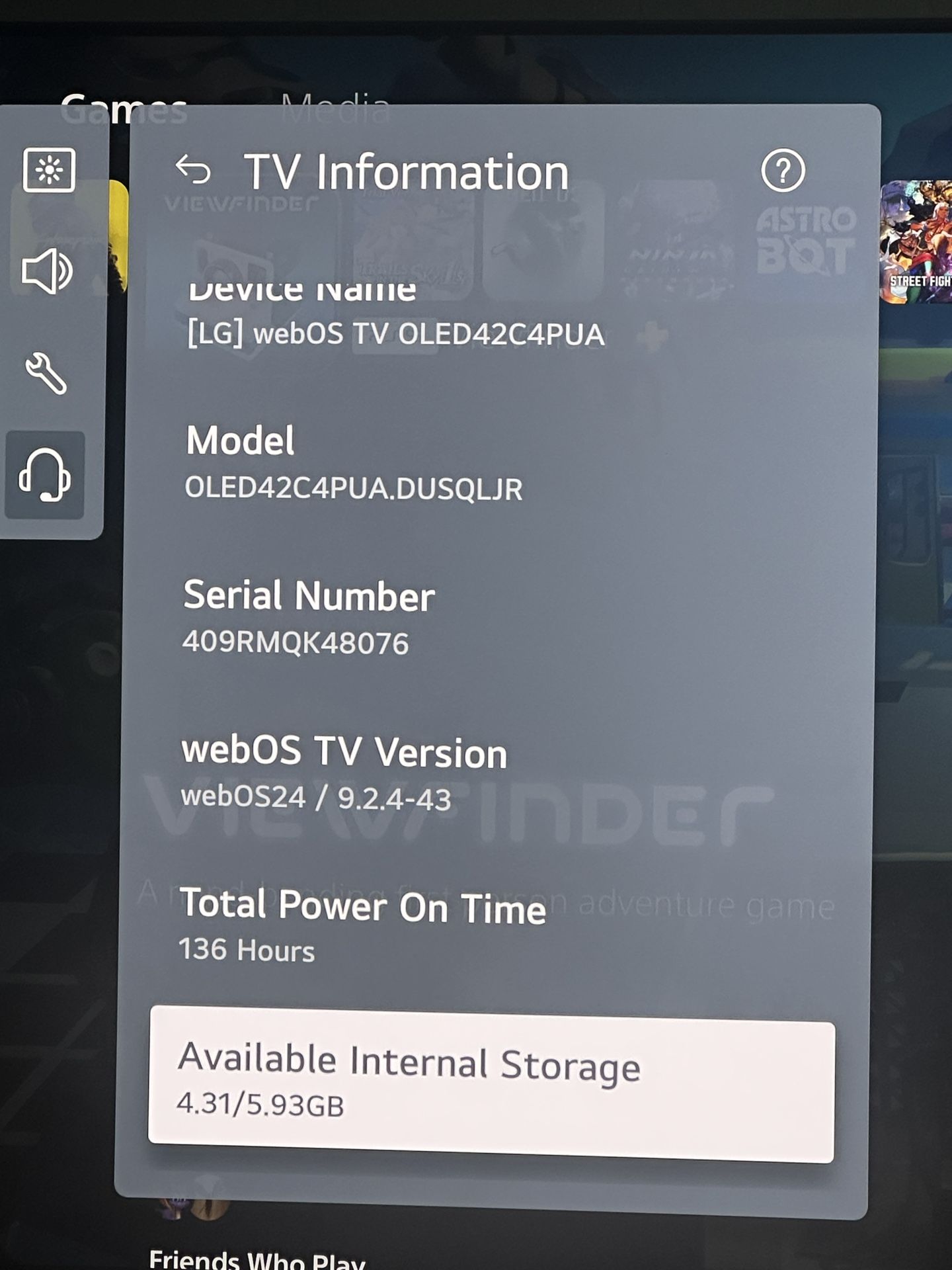 LG C4 OLED 42” - Almost Brand New!