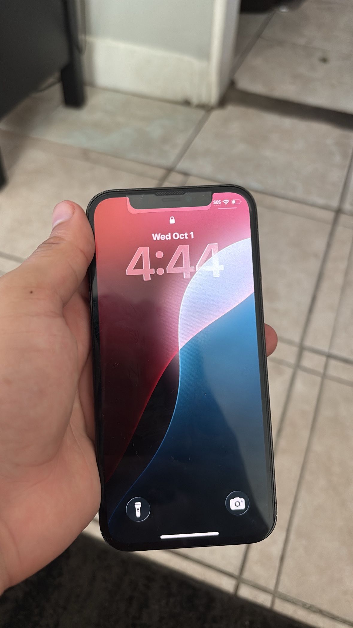 iPhone 12 Pro ( Read Description )