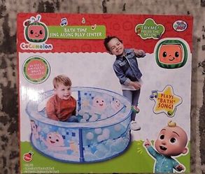 CoComelon Bath Time Sing Along Play Center, Pop Up Ball Pit Tent with 20 Play Balls and Music, Child