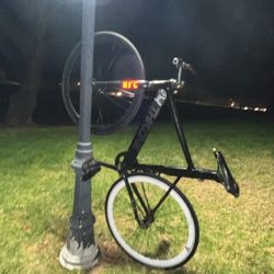 Throne Fixie (trades For Goons)