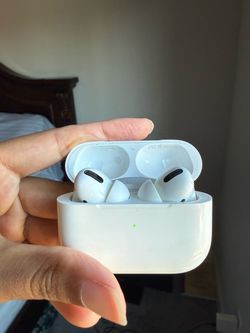 Apple AirPods Pro (1st Generation) | Barely Used