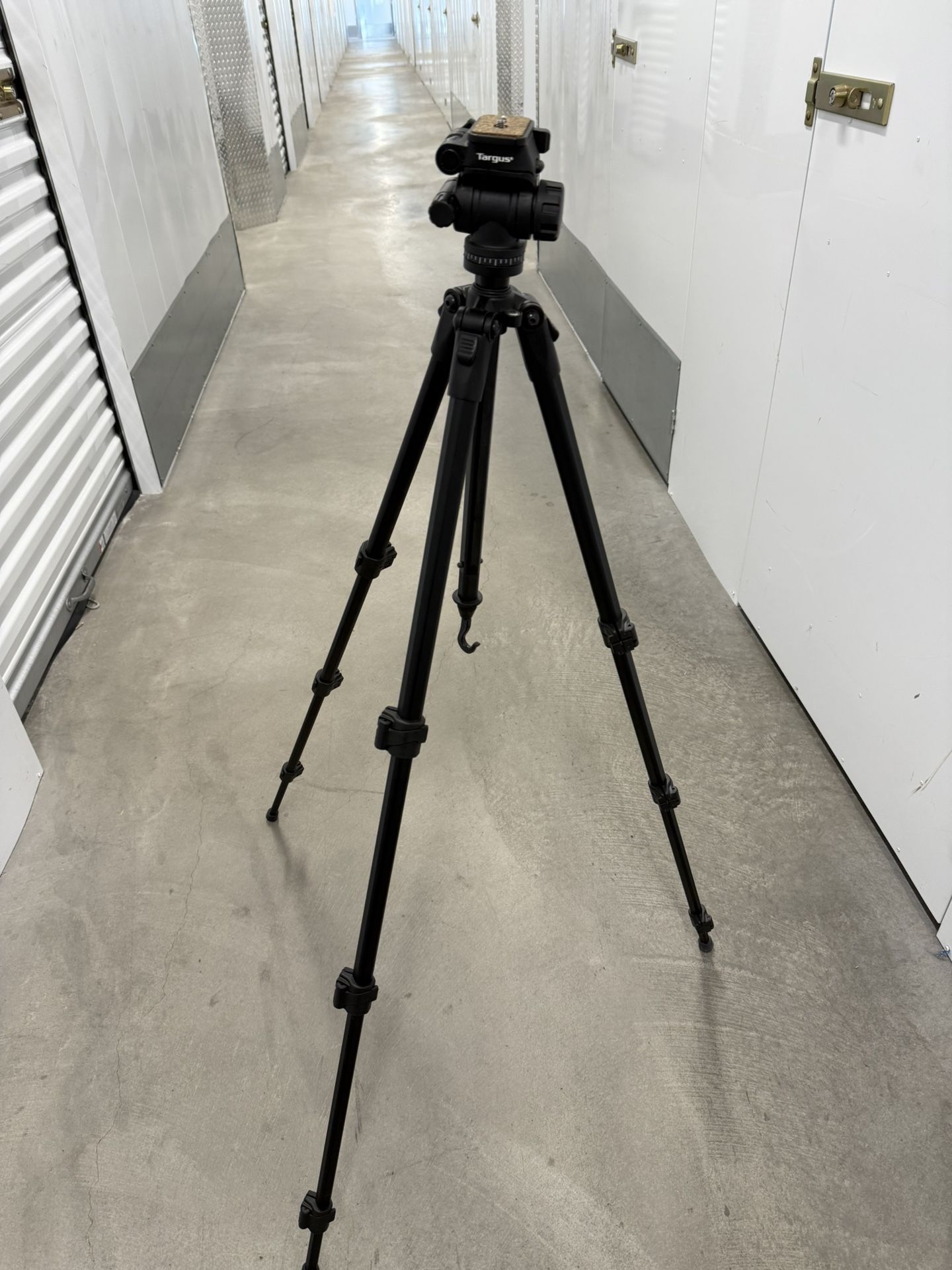 Camera Tri Pod