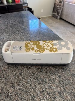 Cricut Maker Electronic Die Cutting Machine Smart Cutting Machine With Extras