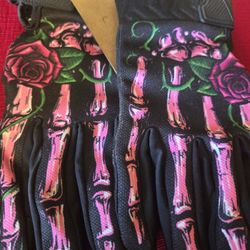 Rose Gloves
