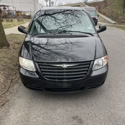 2006 Chrysler Town & Country
