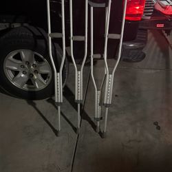 Crutches 