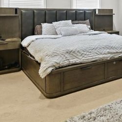 King Size Wood Bed Frame W/mattress And Nightstands