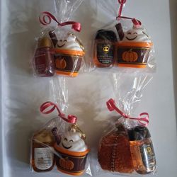 Halloween Sanitizer Holder + hand gel