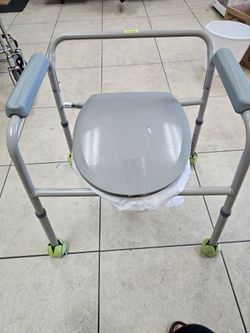 Portable porta potty