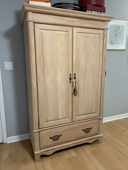 Armoire Cabinet