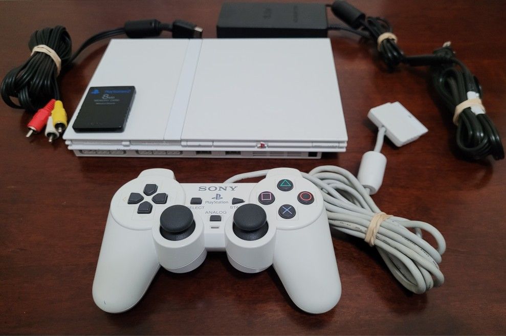 White PS2 Slim Bundle – 6 Games, Sony Controller, Memory Card – Tested