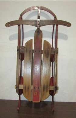 Hiawatha Vintage Hiawatha 4-Slat Wood Sled Red Metal Runners