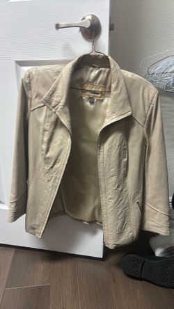 Women’s leather jacket