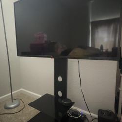 TV/ TV Stand 