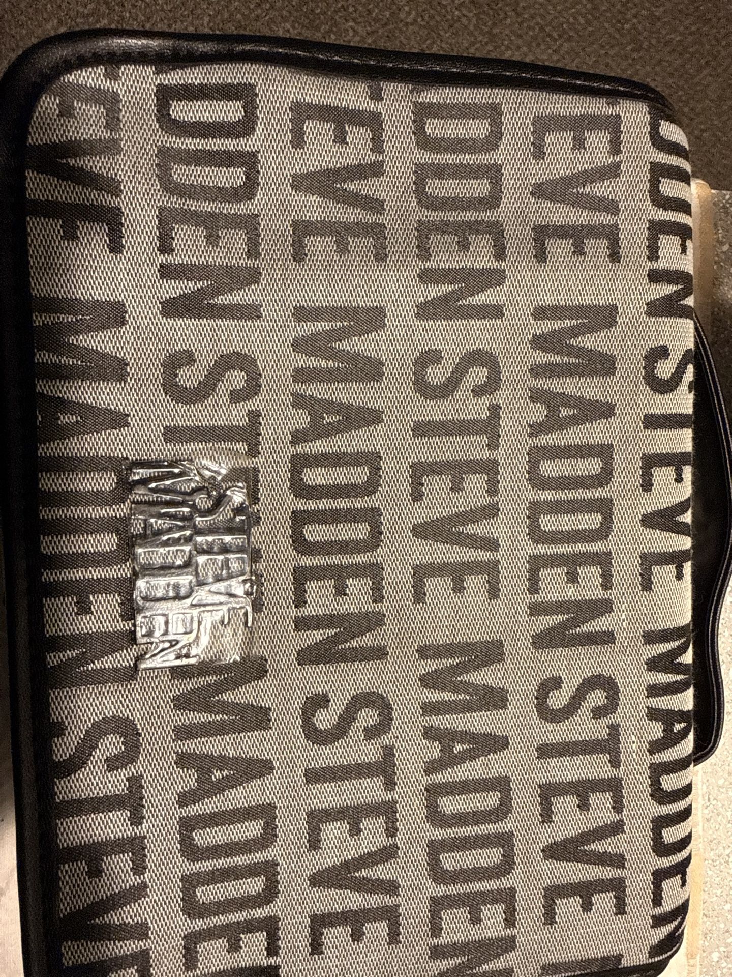 NEW STEVE MADDEN MAKEUP BAG