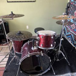 Drum kit 