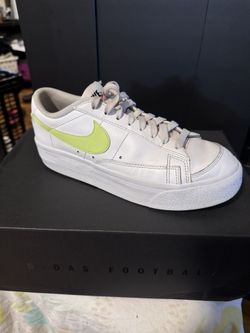 Nike Air Force 1 (Women’s Size 7)