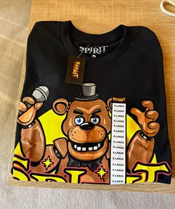 Five nights at Freddy’s Spirit Halloween Freddy Fazbear shirt XL Spirit tags NEW
