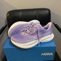 Hoka Mach 6/ Size 6.5B Women’s $95