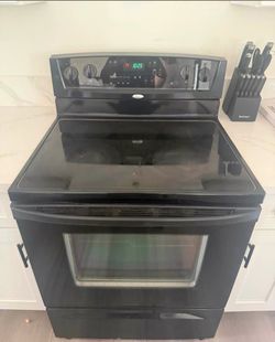 Whirlpool Black Electric Stove