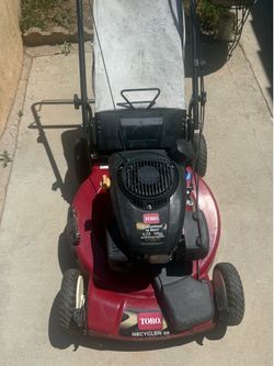 Toro self propelled lawnmower