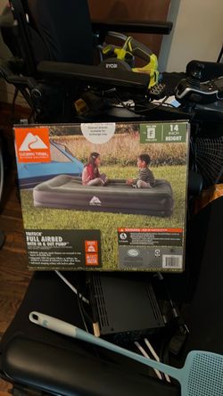 Ozark Trail Full Size Airbed with Pump