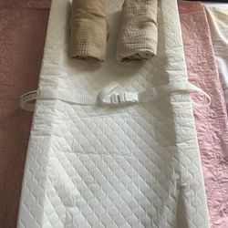 Regalo changing Pad With Neutral Colors 
