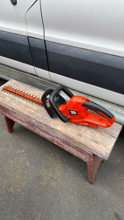 Black and Decker 20” electric Hedge Trimmer