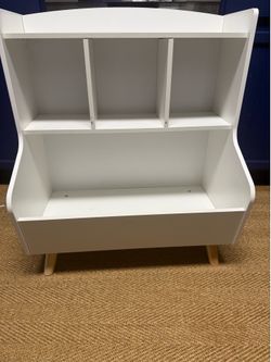 White Kids Storage Bench with Bookshelf