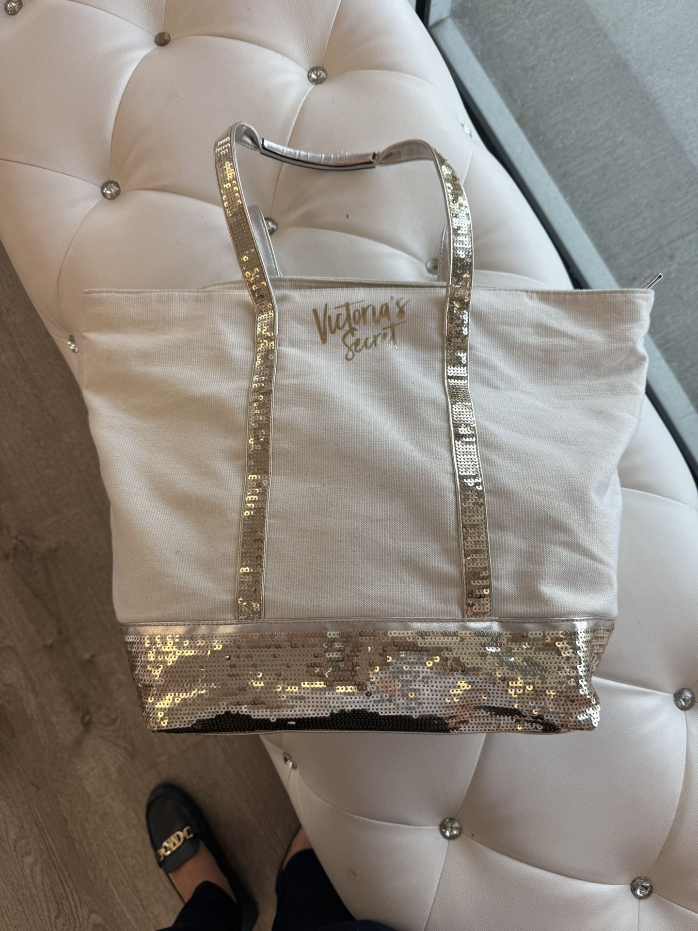 Victoria Secret Zipper Bag