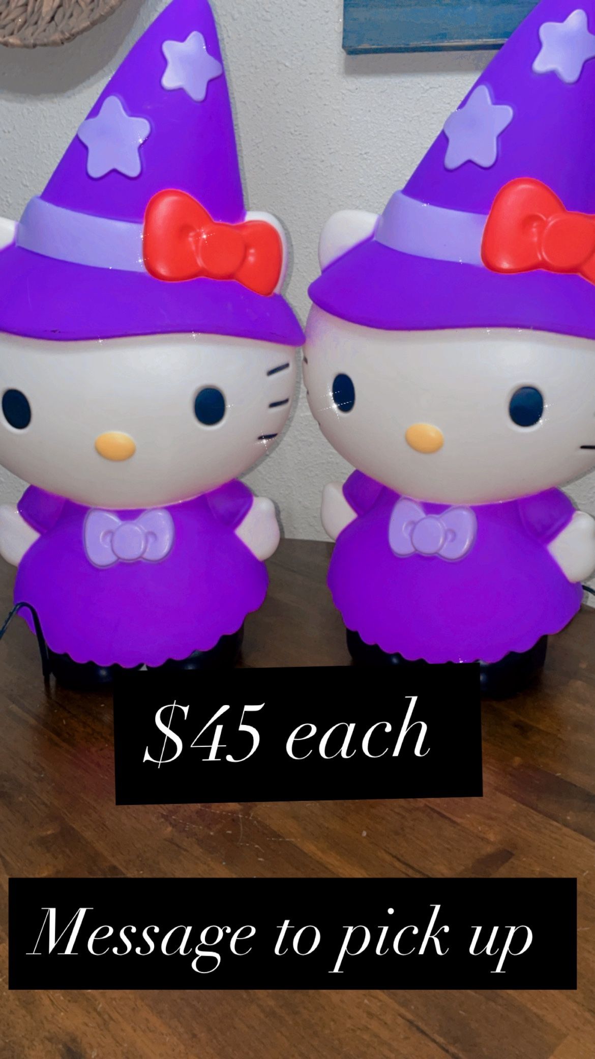 HELLO KITTY LIGHT UP HALLOWEEN